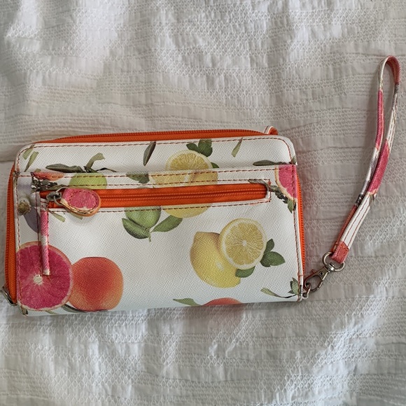 Wallet with fruit print - Picture 5 of 5